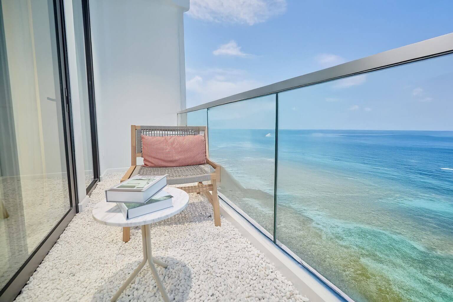 Căn hộ 3 phòng ngủ Aria Bay Hạ Long